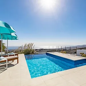 Infinity: Panoramic Sea Views & Private Heated Pool Tias